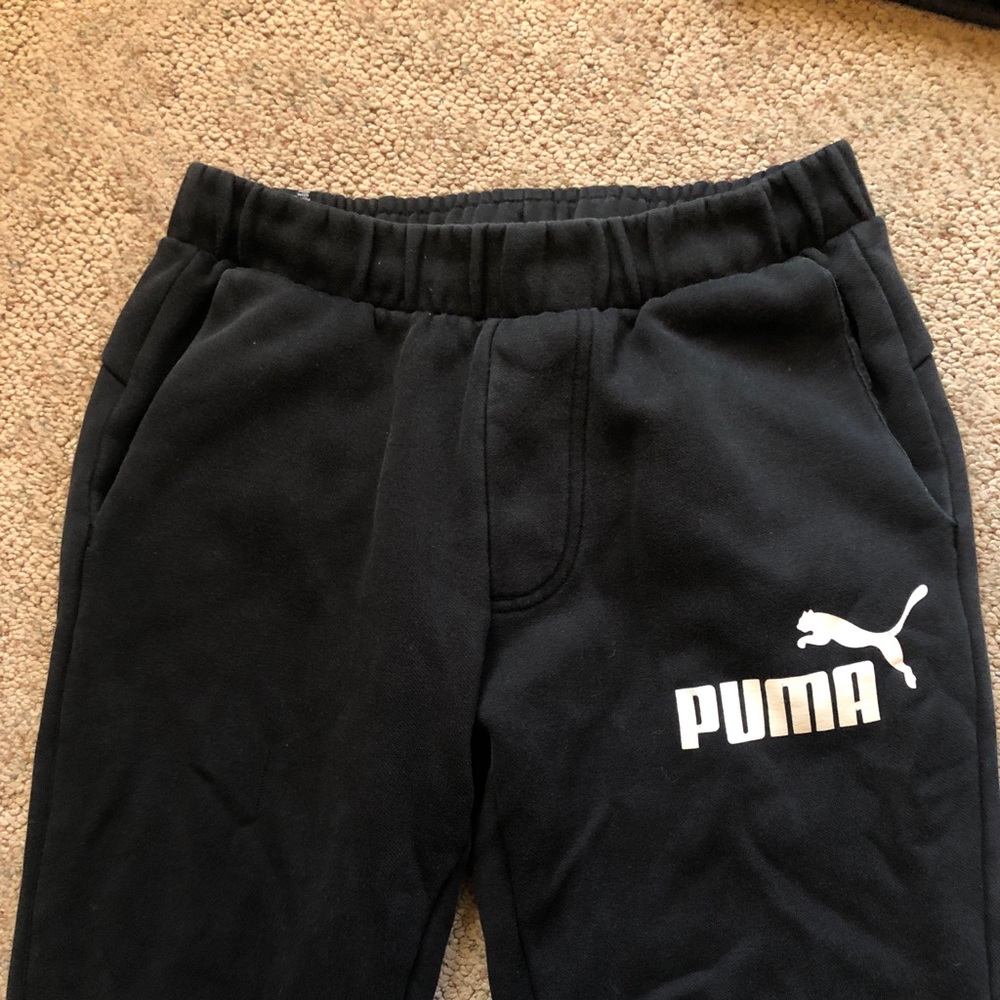 Men’s Black Puma (size small) joggers